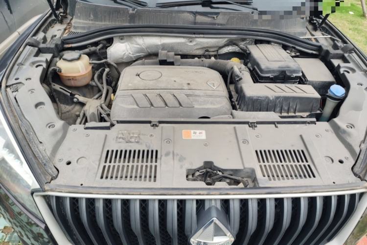 Used BORGWARD BX7 2016 28T Four-Wheel Drive Flagship Version 5 Seats Engine Bay