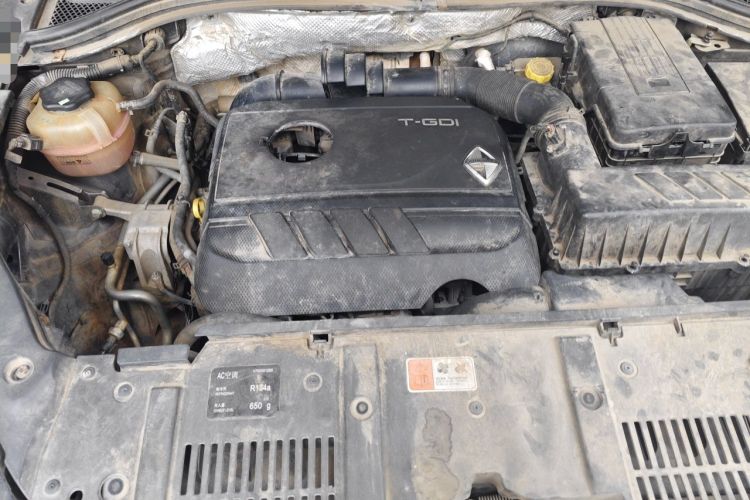 Used BORGWARD BX7 2016 28T Two-Wheel Drive Luxury Version 5 Seats Engine Bay