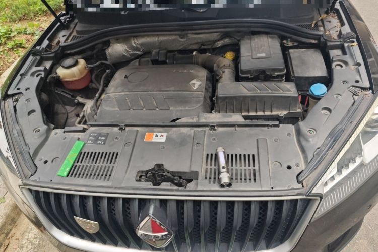 Used BORGWARD BX7 2016 28T Two-Wheel Drive Luxury Version 5 Seats Engine Bay