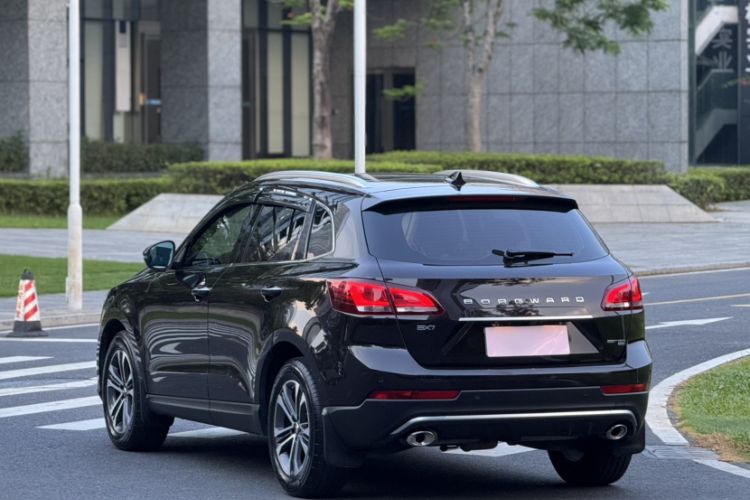 Used BORGWARD BX7 2016 28T Four-Wheel Drive Flagship Version 5 Seats Exterior 2