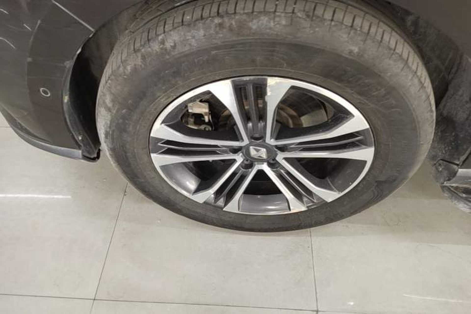 Used BORGWARD BX7 2016 28T Four-wheel Drive Luxury Version 7 Seats Exterior 4