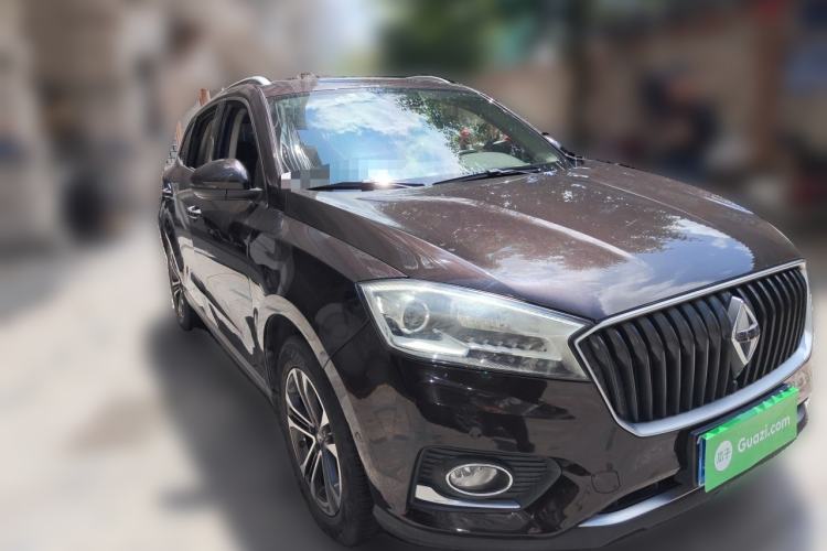 Used BORGWARD BX7 2016 28T 2WD Luxury Edition 7-seater Front Right 45 Deg