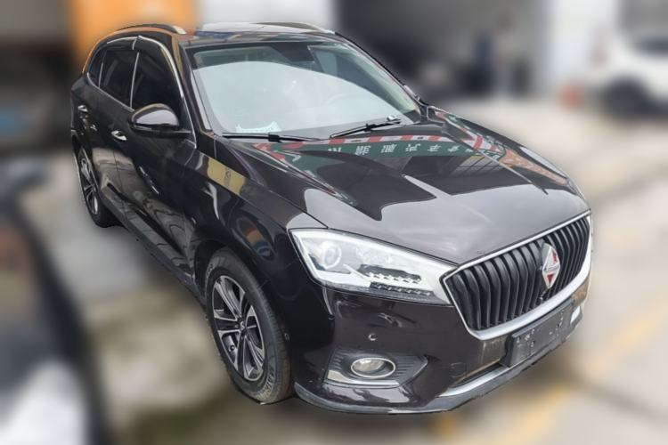 Used BORGWARD BX7 2016 28T Two-Wheel Drive Luxury Version 5 Seats Front Right 45 Deg