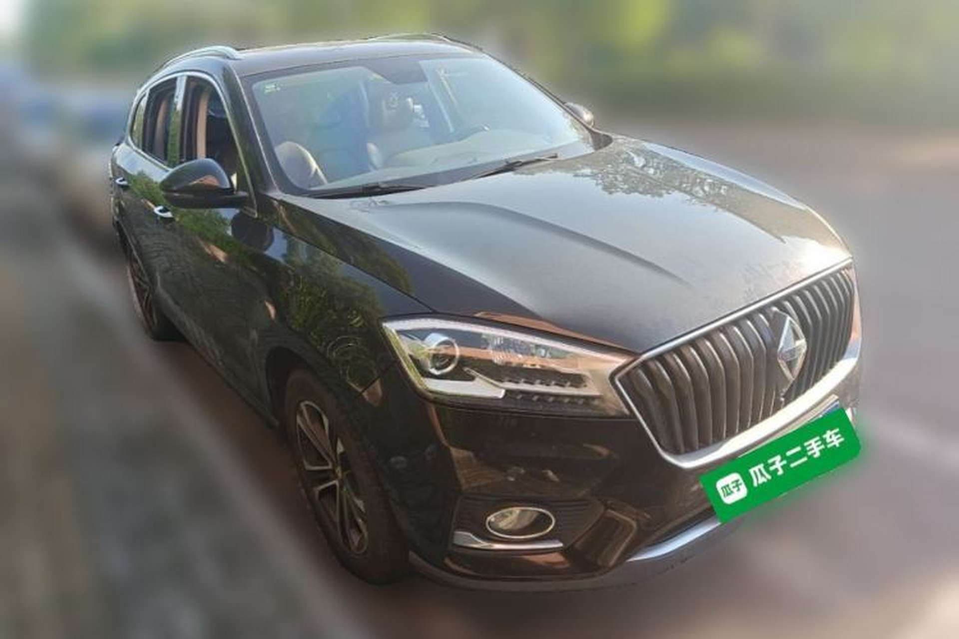Used BORGWARD BX7 2016 28T Two-Wheel Drive Luxury Version 5 Seats Front Right 45 Deg