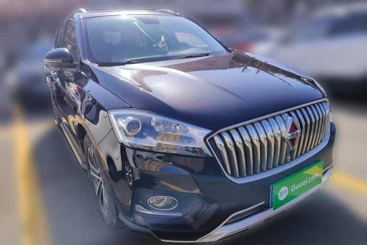 Used BORGWARD BX7 2016 28T Two-Wheel Drive Luxury Version 5 Seats Front Right 45 Deg