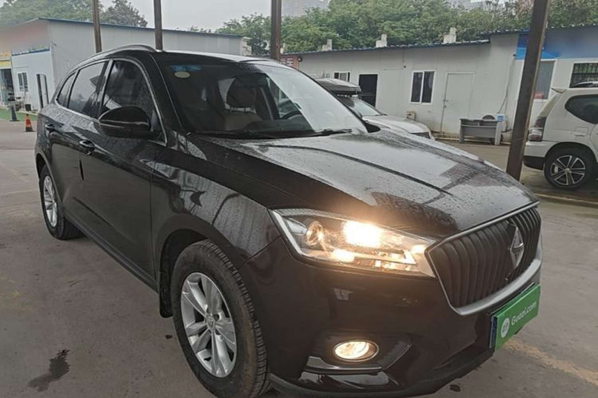 Used BORGWARD BX7 2016 28T 2WD Elite Edition 5-seater Front Right 45 Deg
