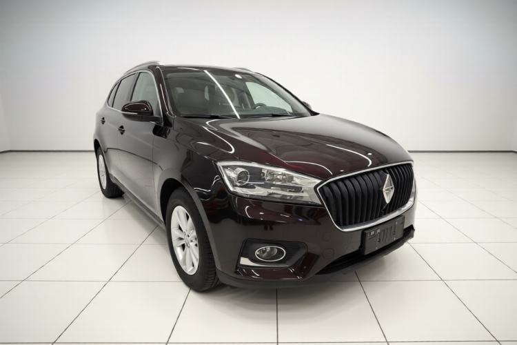 Used BORGWARD BX7 2016 28T 2WD Elite Edition 5-seater Front Right 45 Deg