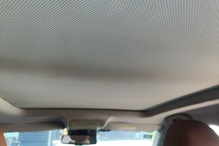 Used BORGWARD BX7 2016 28T Four-Wheel Drive Flagship Version 5 Seats Headliner