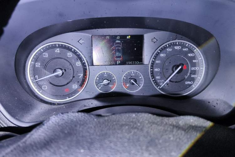 Used BORGWARD BX7 2016 28T Four-wheel Drive Luxury Edition 5 Seats Instrument Cluster