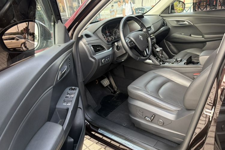 Used BORGWARD BX7 2016 28T 2WD Luxury Edition 7-seater Interior 1