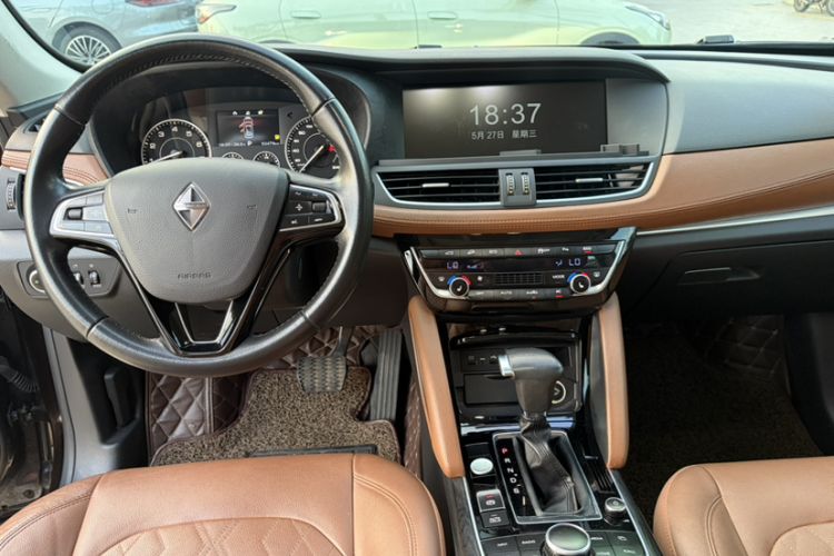 Used BORGWARD BX7 2016 28T Four-Wheel Drive Flagship Version 5 Seats Interior 12