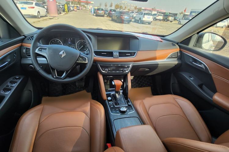 Used BORGWARD BX7 2016 28T 2WD Elite Edition 5-seater Interior 2