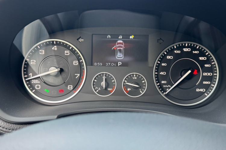 Used BORGWARD BX7 2016 28T 2WD Luxury Edition 7-seater Interior 3