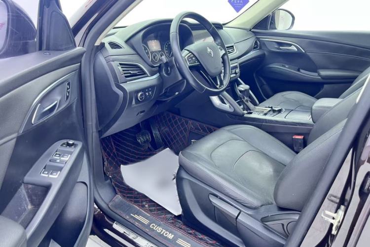 Used BORGWARD BX7 2016 28T 2WD Elite Edition 5-seater Interior 4