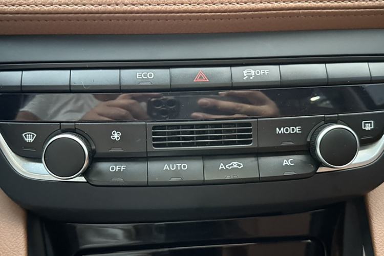 Used BORGWARD BX7 2016 28T 2WD Elite Edition 5-seater Interior 5