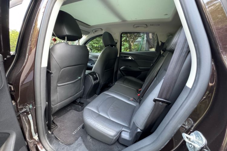 Used BORGWARD BX7 2016 28T 2WD Luxury Edition 7-seater Interior 5
