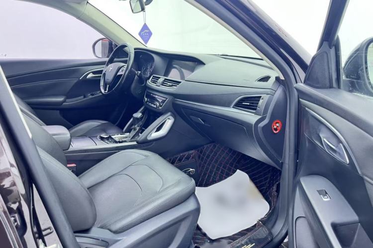 Used BORGWARD BX7 2016 28T 2WD Elite Edition 5-seater Interior 5