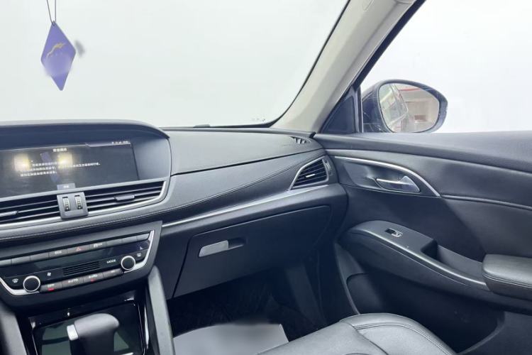 Used BORGWARD BX7 2016 28T 2WD Elite Edition 5-seater Interior 8