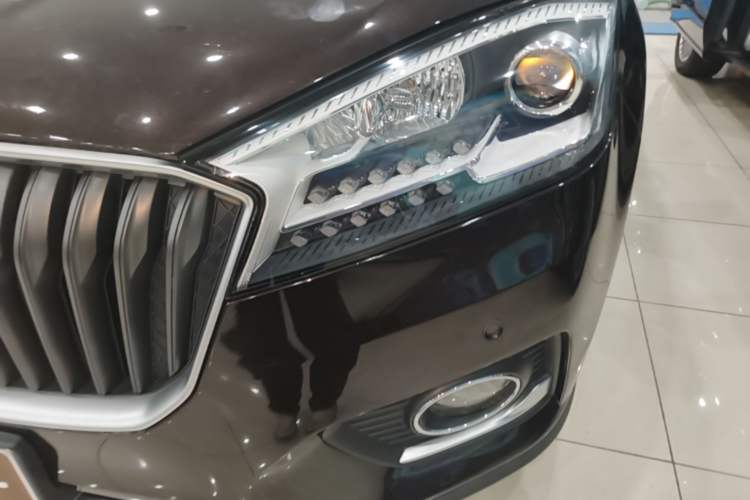 Used BORGWARD BX7 2016 28T Four-wheel Drive Luxury Edition 5 Seats Left Front Headlight