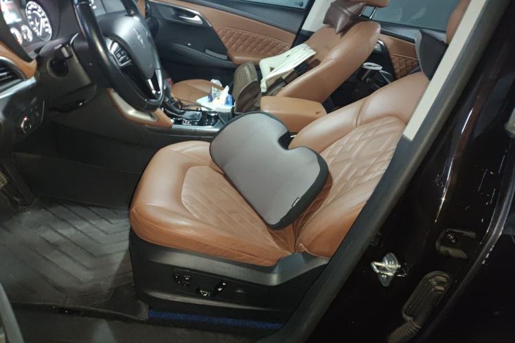 Used BORGWARD BX7 2016 28T Four-Wheel Drive Flagship Version 5 Seats Left Front Seat