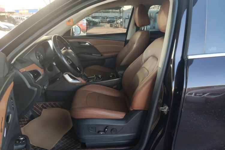 Used BORGWARD BX7 2016 28T Four-wheel Drive Luxury Edition 5 Seats Left Front Seat