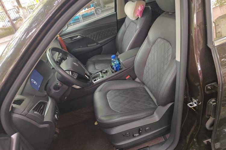Used BORGWARD BX7 2016 28T Four-Wheel Drive Flagship Version 5 Seats Left Front Seat
