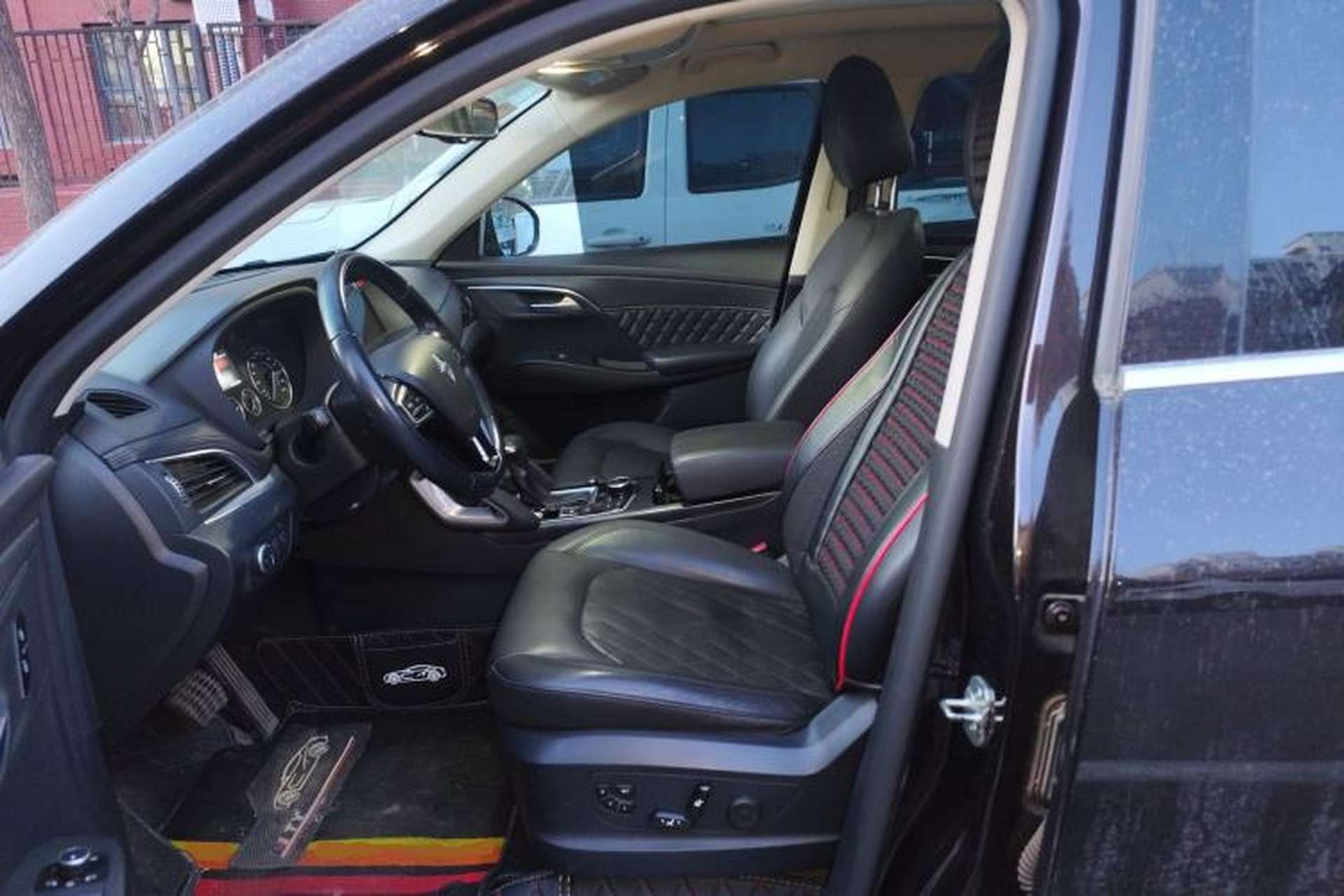 Used BORGWARD BX7 2016 28T Four-Wheel Drive Flagship Version 5 Seats Left Front Seat