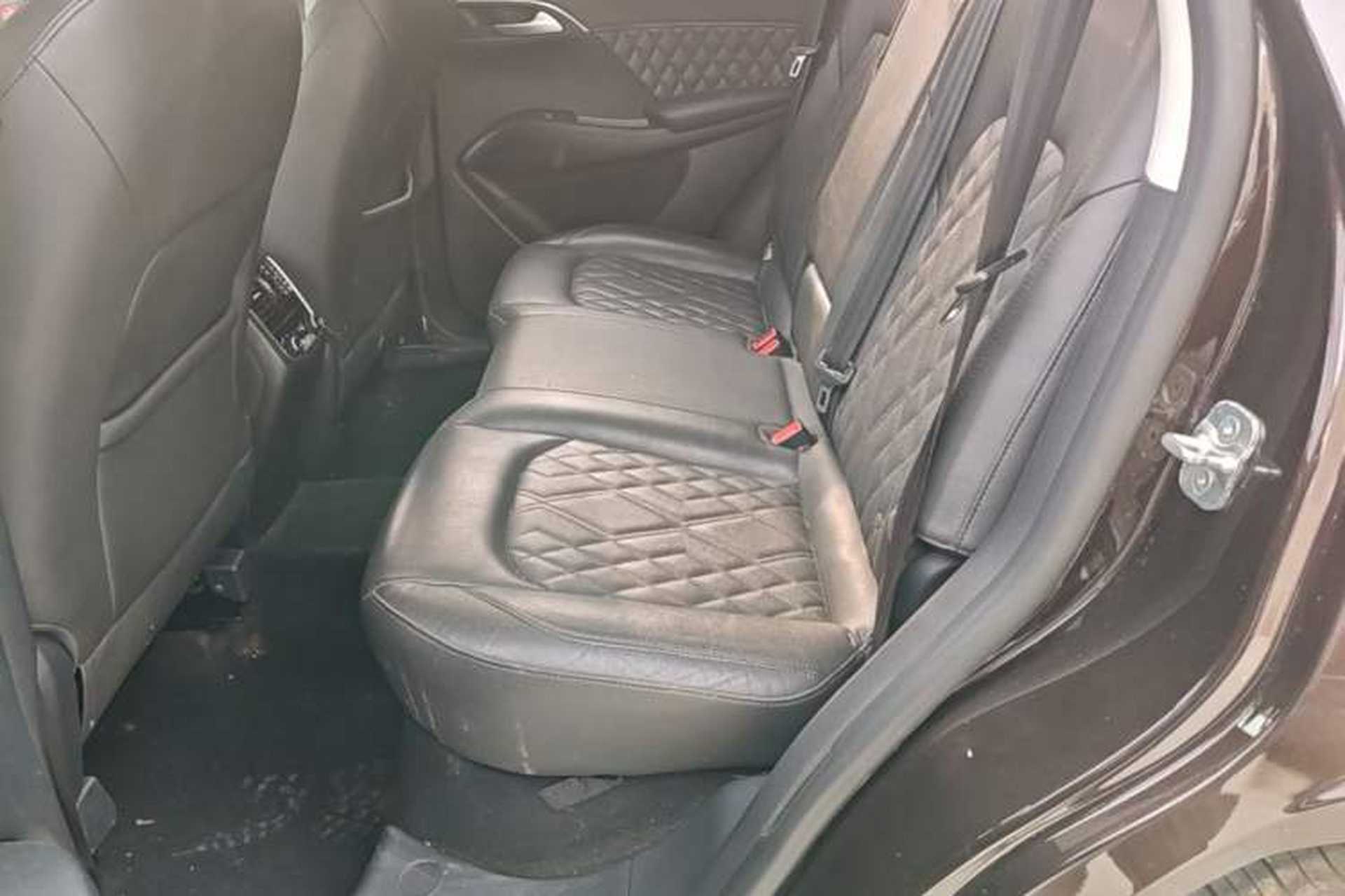 Used BORGWARD BX7 2016 28T Four-Wheel Drive Flagship Version 5 Seats Left Rear Seat