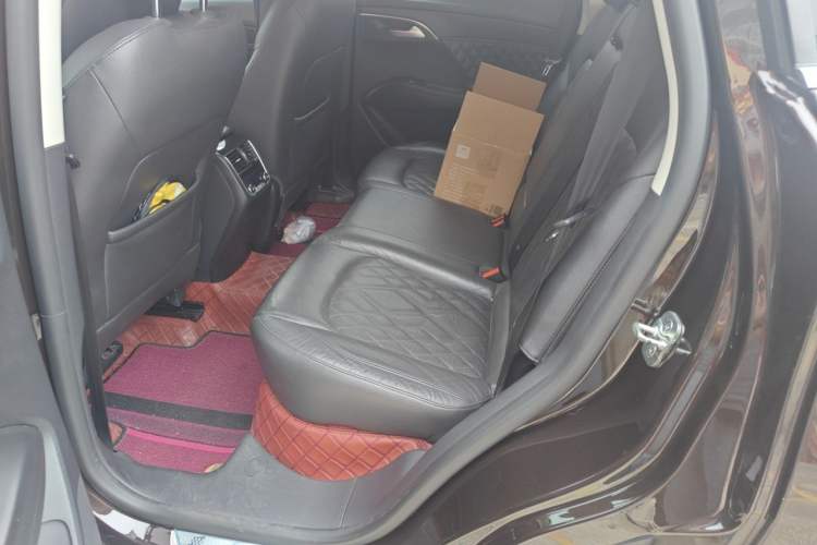 Used BORGWARD BX7 2016 28T Four-Wheel Drive Flagship Version 5 Seats Left Rear Seat