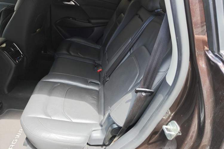 Used BORGWARD BX7 2016 28T 2WD Luxury Edition 7-seater Left Rear Seat