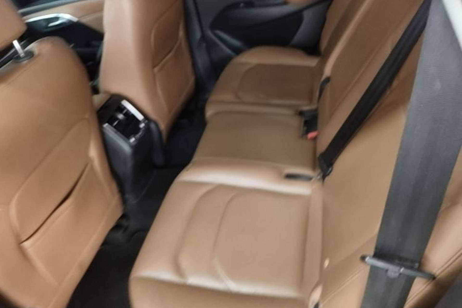 Used BORGWARD BX7 2016 28T Four-wheel Drive Luxury Version 7 Seats Left Rear Seat