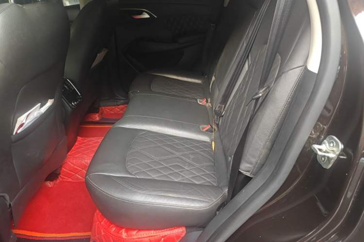 Used BORGWARD BX7 2016 28T Four-Wheel Drive Flagship Version 5 Seats Left Rear Seat