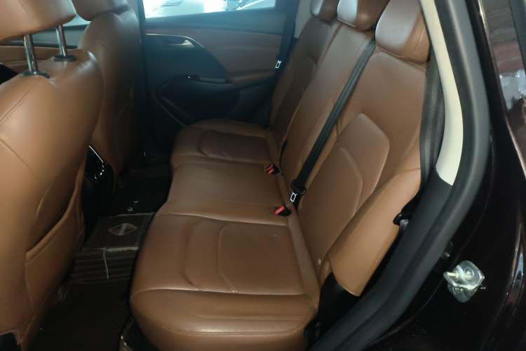 Used BORGWARD BX7 2016 28T 2WD Elite Edition 5-seater Left Rear Seat