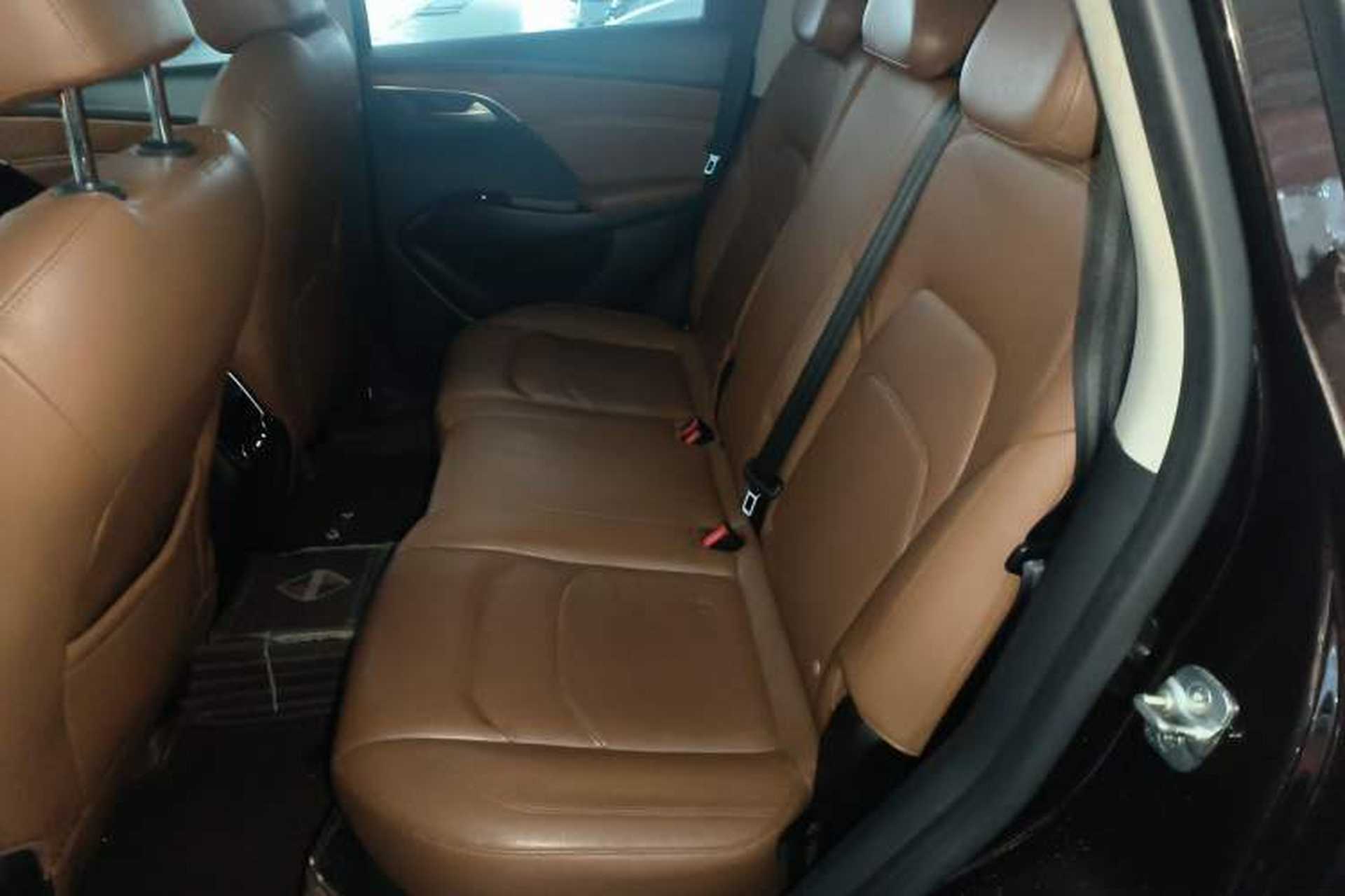 Used BORGWARD BX7 2016 28T 2WD Elite Edition 5-seater Left Rear Seat