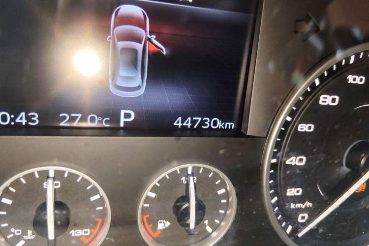 Used BORGWARD BX7 2016 28T Two-Wheel Drive Luxury Version 5 Seats Odometer Close Up