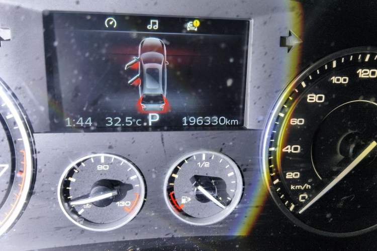 Used BORGWARD BX7 2016 28T Four-wheel Drive Luxury Edition 5 Seats Odometer Close Up