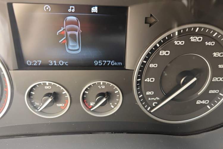 Used BORGWARD BX7 2016 28T Four-wheel Drive Flagship Version 7 Seats Odometer Close Up