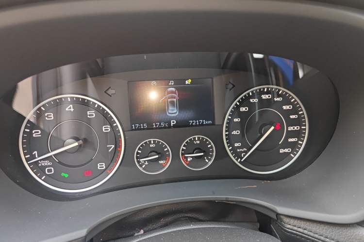 Used BORGWARD BX7 2016 28T Two-Wheel Drive Luxury Version 5 Seats Odometer Close Up
