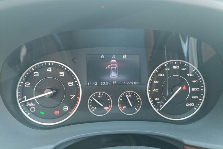 Used BORGWARD BX7 2016 28T Four-Wheel Drive Flagship Version 5 Seats Odometer Close Up