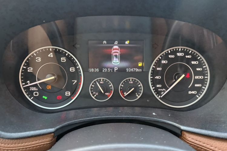 Used BORGWARD BX7 2016 28T Four-Wheel Drive Flagship Version 5 Seats Odometer Close Up