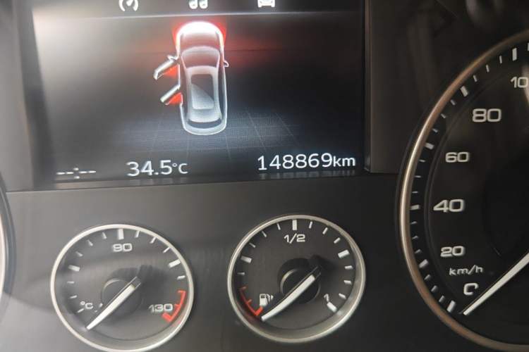 Used BORGWARD BX7 2016 28T Four-Wheel Drive Flagship Version 5 Seats Odometer Close Up