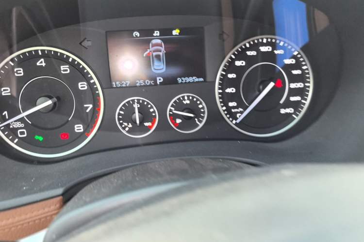 Used BORGWARD BX7 2016 28T Four-wheel Drive Luxury Edition 5 Seats Odometer Close Up