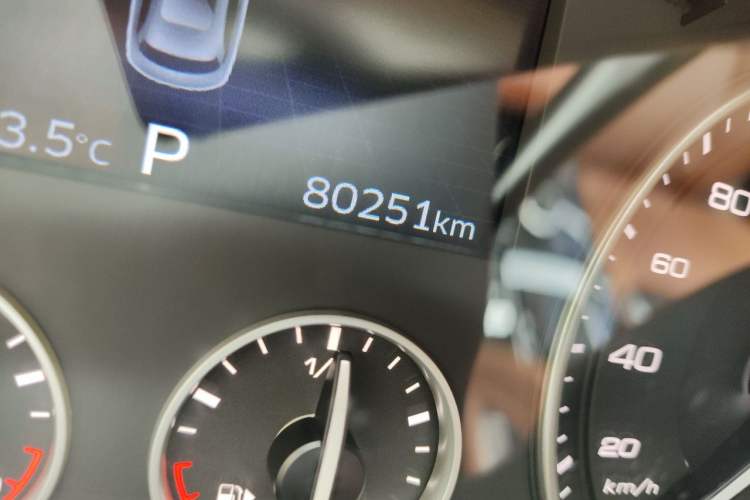 Used BORGWARD BX7 2016 28T Four-Wheel Drive Elite Edition 5 Seats Odometer Close Up