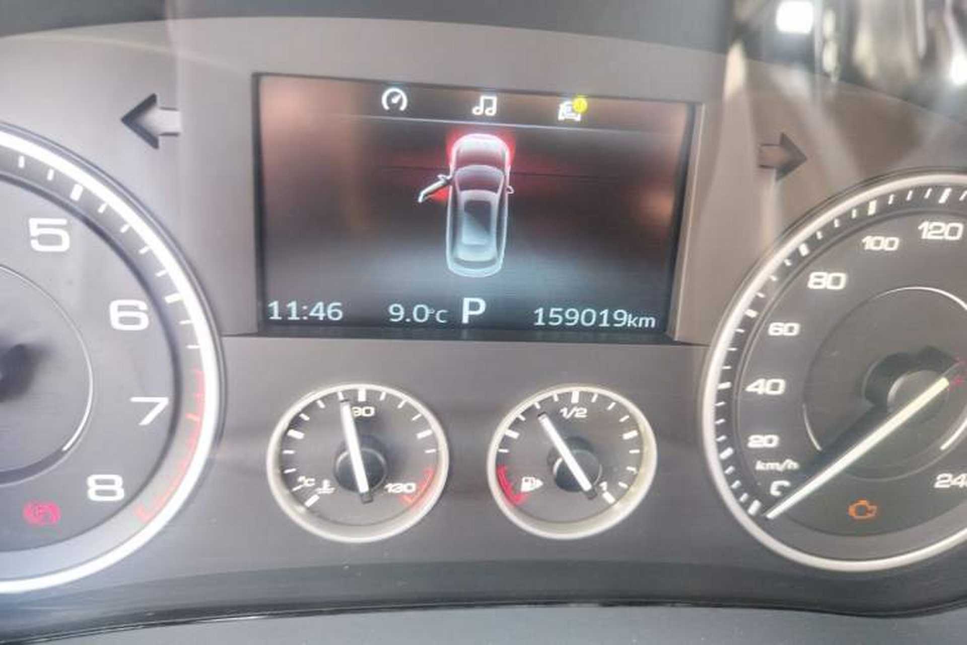 Used BORGWARD BX7 2016 28T Two-Wheel Drive Luxury Version 5 Seats Odometer Close Up