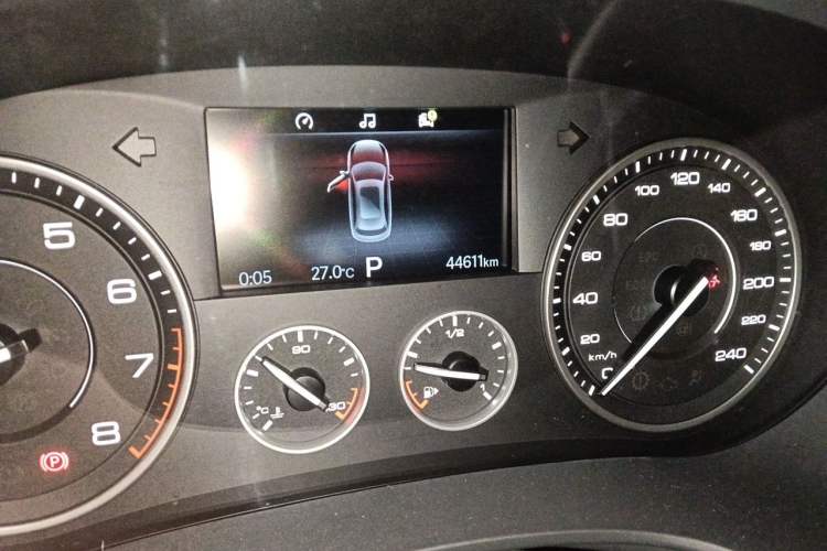 Used BORGWARD BX7 2016 28T Four-wheel Drive Flagship Version 7 Seats Odometer Close Up