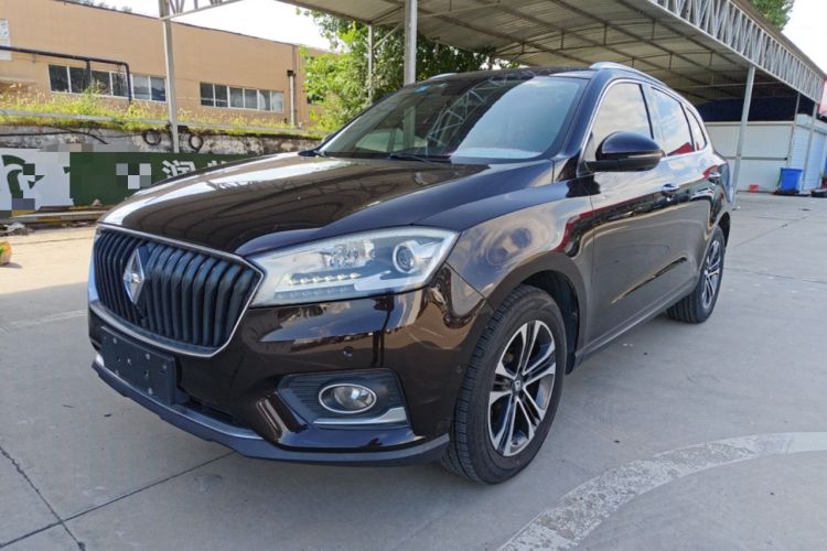 BORGWARD BX7 2016