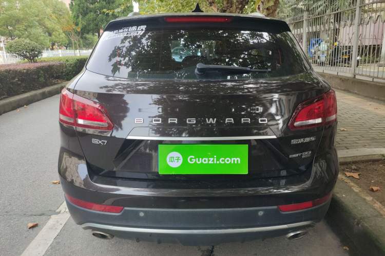 Used BORGWARD BX7 2016 28T Four-wheel Drive Luxury Edition 5 Seats Rear