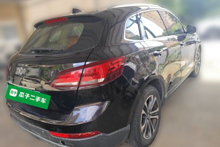 Used BORGWARD BX7 2016 28T Two-Wheel Drive Luxury Version 5 Seats Rear Right 45 Deg