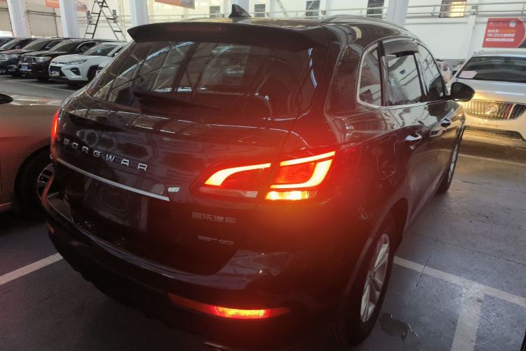 Used BORGWARD BX7 2016 28T 2WD Elite Edition 5-seater Rear Right 45 Deg