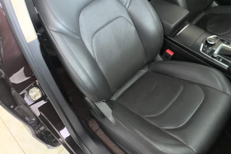 Used BORGWARD BX7 2016 28T 2WD Elite Edition 5-seater Right Front Seat